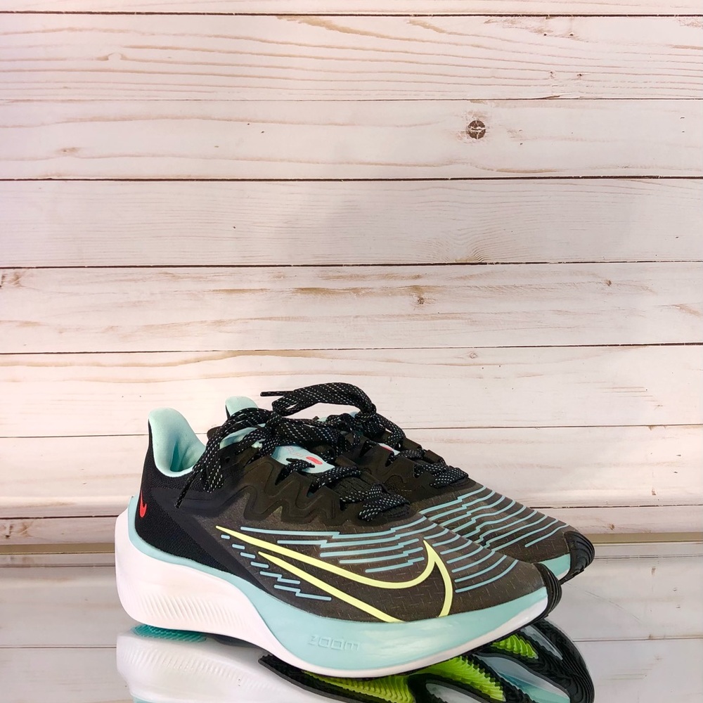 Nib Zoom Gravity Running Shoe - Women’s - image 1